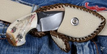 Etui boucle de ceinture, Belt buckle holster