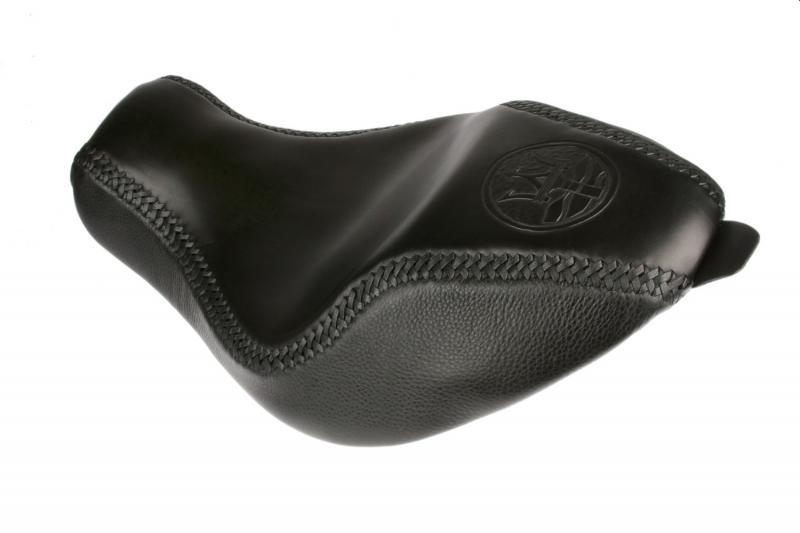 Selle de moto en cuir - Maryline Lecourtier. Artisan du cuir